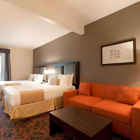 Best Western Plus Executive Inn Toronto Exterior photo