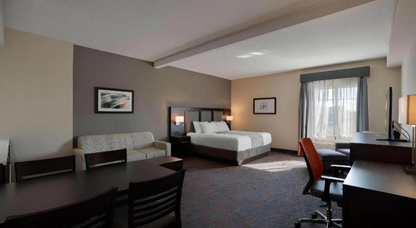Best Western Plus Executive Inn Toronto Exterior photo