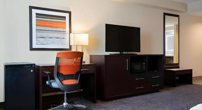 Best Western Plus Executive Inn Toronto Exterior photo